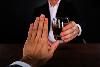 Tervise Arengu Instituut: suhtume alkoholisõltlastesse lugupidavalt