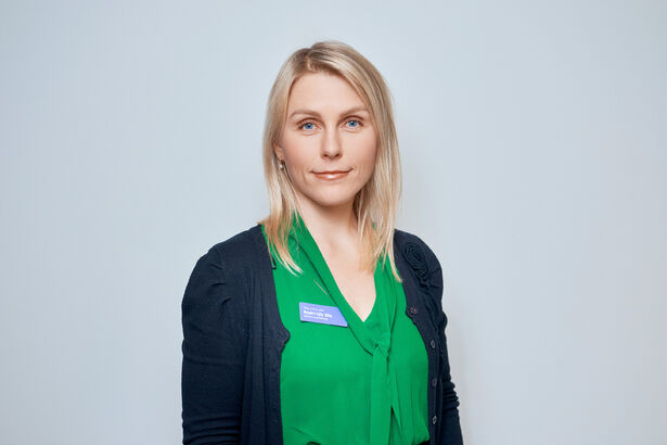 Kliiniline psühholoog selgitab. Kuidas aidata oma lapsel tulla toime koolisurvega?