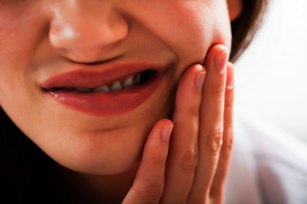Parodontoloog: veritsevate igemete tegelik tõsidus ei jõua inimestele kohale