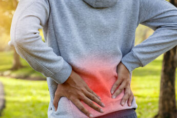 6 nõuannet kiropraktikult: kuidas ennetada aiatöödel seljahädasid?