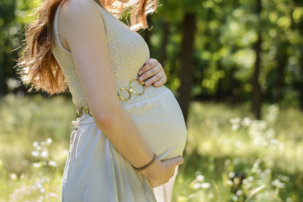 Peavalu ja rasedus: millal tuleks pöörduda arsti poole?